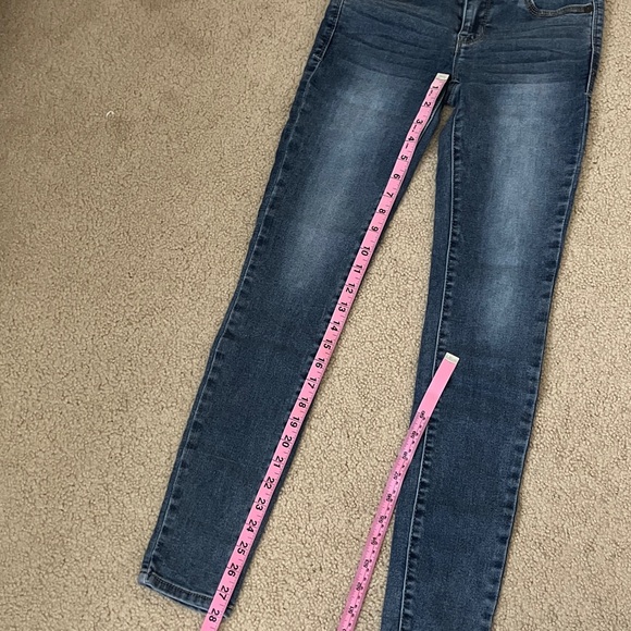 Wallflower Ultra Fit Skinny Mid Rise Insta Soft Jeans, Lucy, cotton, 0-1, 24-25 - Picture 4 of 12